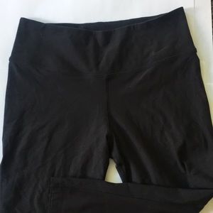 Black Nike Capri leggings